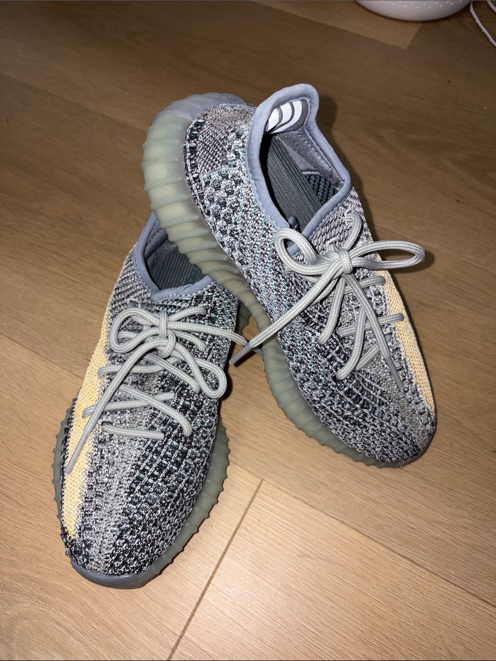 Adidas Yeezy Boost 350 V2 'Ash Blue' sneakers 4.5 men’s (6 women)